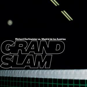 Dengarkan lagu On the Moon Maybe nyanyian Richard Dorfmeister dengan lirik