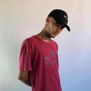 MC DUFFS的專輯OLHA BB (feat. Dj Thales Jql, Dj Clay Beats & Kesley Mc)