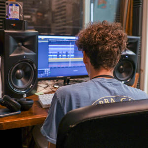 default playlist img