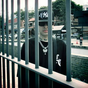 default playlist img