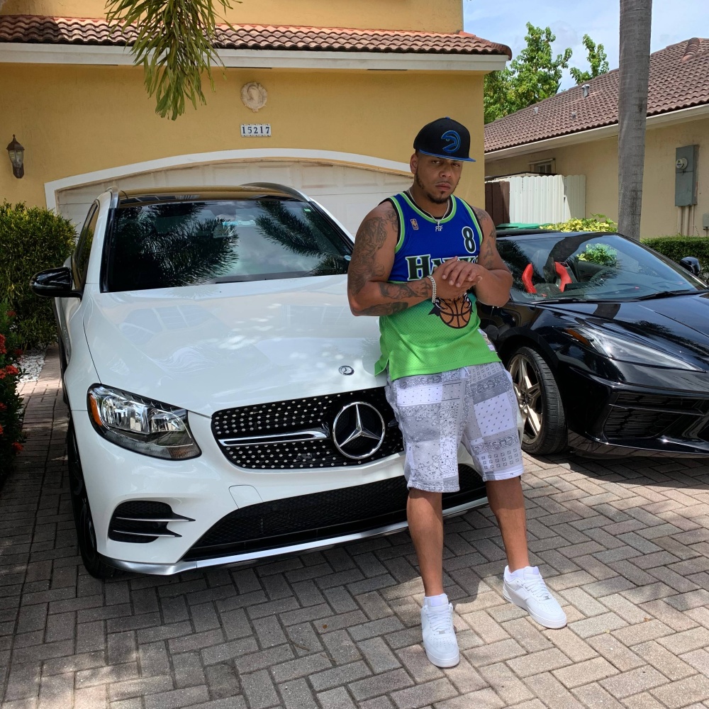 Hit the bank (Explicit)