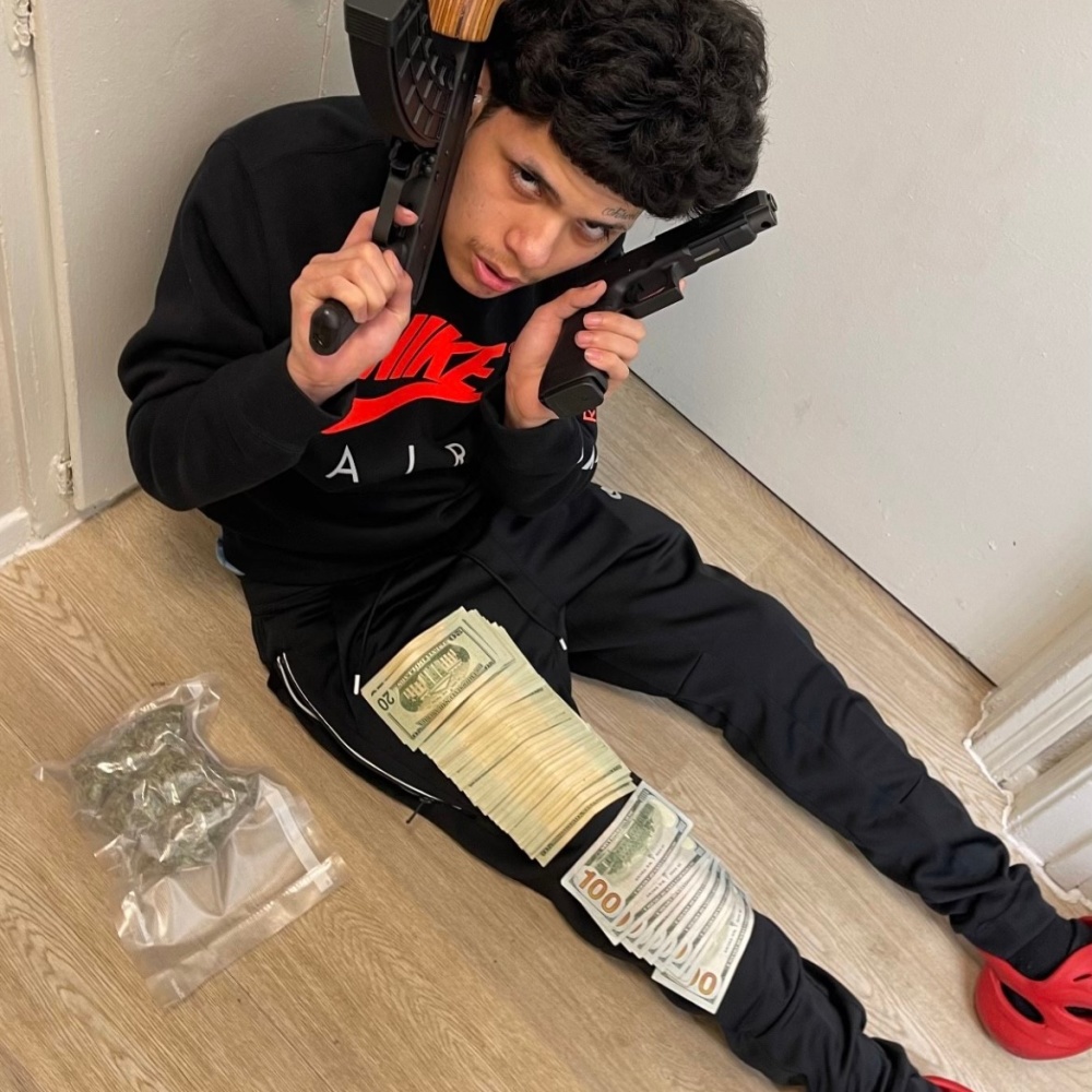 Street life (Explicit)