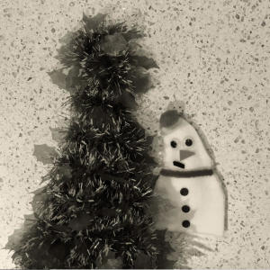 收聽Angie Hilts的Frosty the Snowman歌詞歌曲