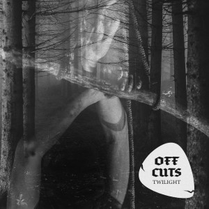 Dengarkan In Dust and Pain (其他) lagu dari Off Cuts dengan lirik