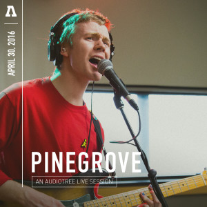 收聽Pinegrove的Cadmium (Audiotree Live Version)歌詞歌曲