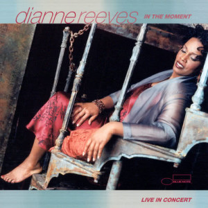 收聽Dianne Reeves的Afro Blue (Live In Los Angeles, CA/2000)歌詞歌曲