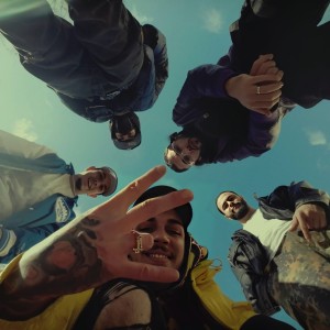 ดาวน์โหลดและฟังเพลง LUCKER LUCKER พร้อมเนื้อเพลงจาก Funny Rage