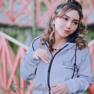 Dengarkan Tidakkah Kau Rasakan lagu dari Jihan Audy dengan lirik
