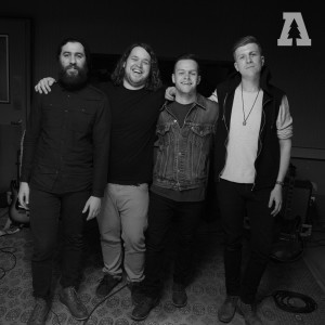 Dengarkan Finding Hope (Audiotree Live Version) lagu dari Northern Faces dengan lirik