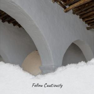 Dengarkan Seldom Holler lagu dari Eldrid Buet dengan lirik