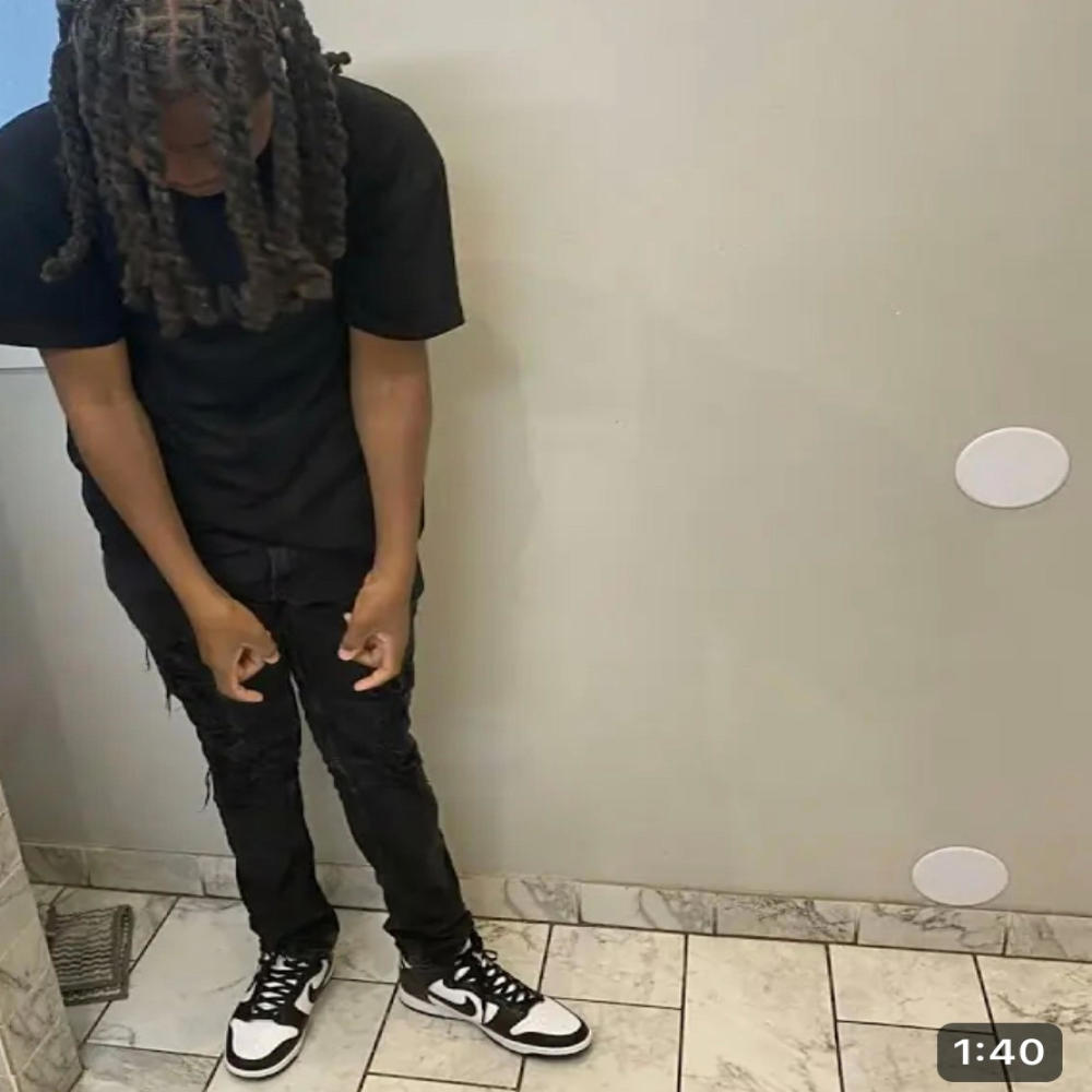 Eat That But (feat. Moblib3000) (Explicit)