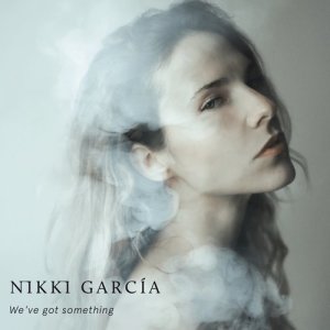 收聽Nikki García的Monsters歌詞歌曲