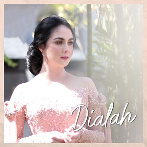 Dengarkan Dialah lagu dari Emil Dardak dengan lirik