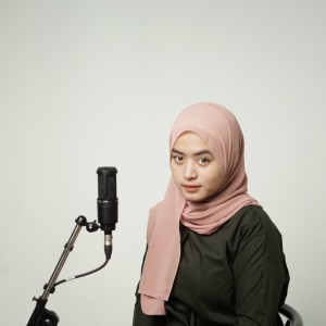 收聽Woro Widowati的Salah Pilih歌詞歌曲