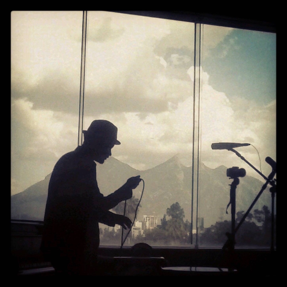 Let The Fire Burn (En Vivo)