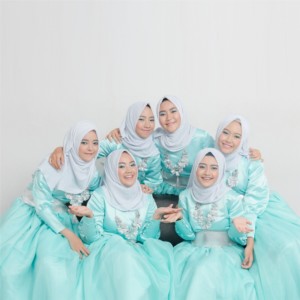 Listen to Baper (Bawa Perubahan) song with lyrics from Syahnai