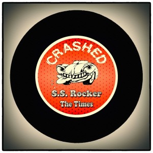 ดาวน์โหลดและฟังเพลง S.S. Rocker พร้อมเนื้อเพลงจาก The Times
