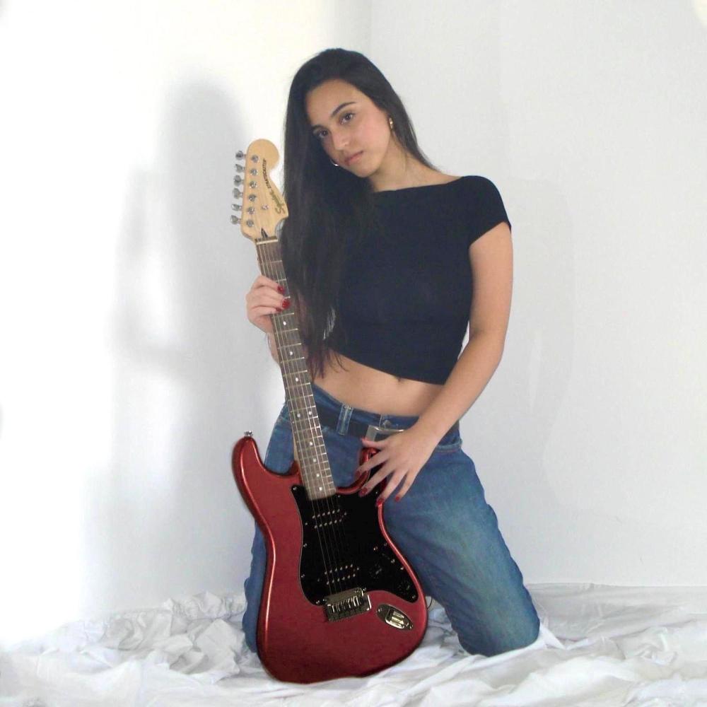 Hard to stay (Explicit)