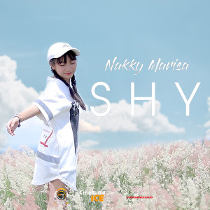 ดาวน์โหลดและฟังเพลง เขิน (ບໍ່ຢາກເປັນນ້ອງສາວ) พร้อมเนื้อเพลงจาก แน็คกี้ มาริสา PTmusic