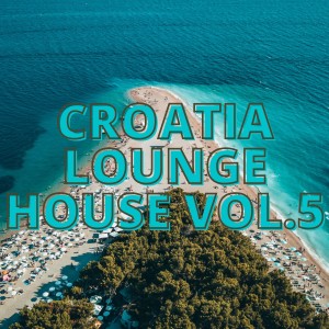Dengarkan lagu Ghost Castle (North Ray Mix) nyanyian Jaques Redemport dengan lirik