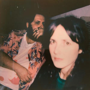 收聽Veslemes的Τα Χάδια歌詞歌曲