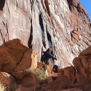 ดาวน์โหลดและฟังเพลง CANYON SUN พร้อมเนื้อเพลงจาก Distant Cowboy