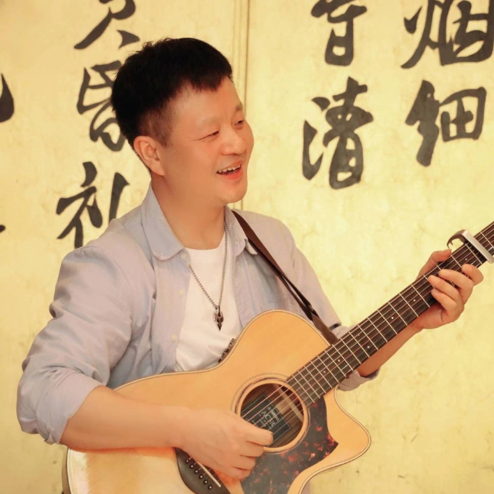 罗灿