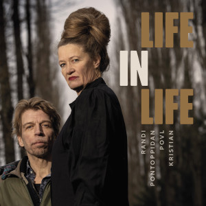ดาวน์โหลดและฟังเพลง Crossing the Rubicon พร้อมเนื้อเพลงจาก Randi Pontoppidan