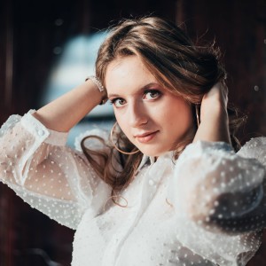 Listen to Srce naglas song with lyrics from Petra Ceglar