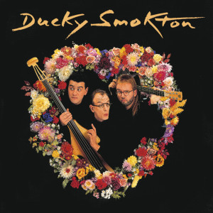 收聽Ducky Smokton的C'est l'été歌詞歌曲