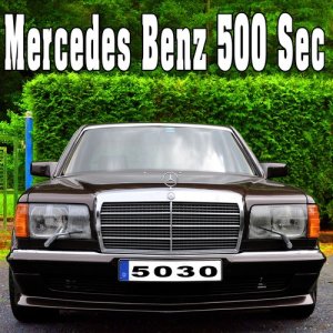 收聽Sound Ideas的Mercedes Benz 500 Sec Accelerates Quickly to High Speed in Reverse & Skids into 180 Degree Turn歌詞歌曲