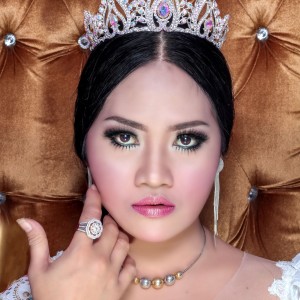 Album Satus Rongpuluh Dina oleh Susy Arzetty