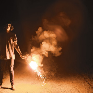 Dengarkan lagu Fearless (feat. Timmyhasheart) nyanyian Karltheband dengan lirik