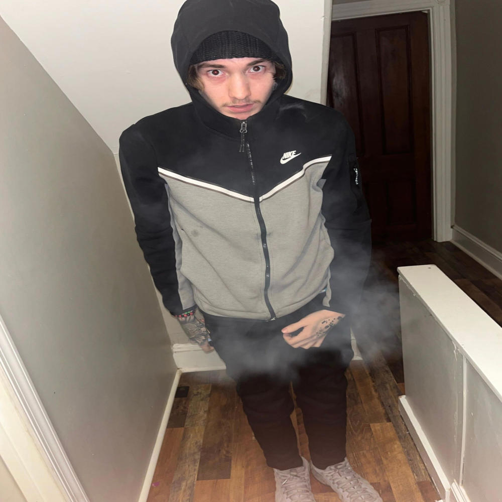 distro got banned (Explicit)