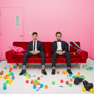 ดาวน์โหลดและฟังเพลง Ooh! (Explicit) พร้อมเนื้อเพลงจาก Crash Adams