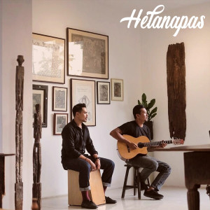 Listen to Posesif song with lyrics from HELANAPAS