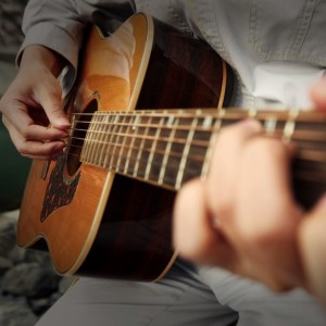 Listen to 父亲的二滩之旅 (伴奏) song with lyrics from 若水在歌唱