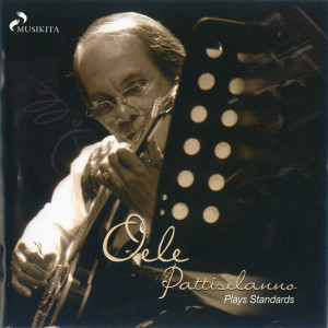 ดาวน์โหลดและฟังเพลง Stella by Starlight พร้อมเนื้อเพลงจาก Oele Pattiselanno