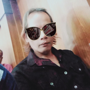 Dengarkan lagu Haholongi Au nyanyian Gaols Naibaho dengan lirik
