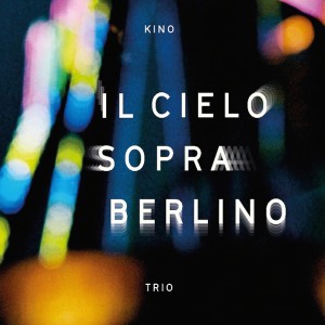 收聽Kino Trio的In Paris歌詞歌曲