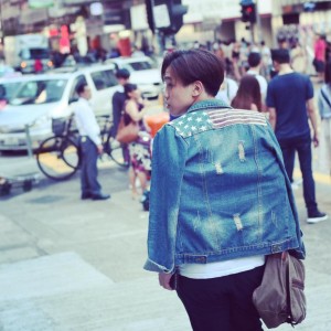 Listen to I Can't Feel Feat. Matthew Raven Tsang (Feat. Matthew Raven Tsang) song with lyrics from 地底乐团