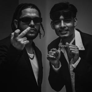 收聽Hunnid的Straight Outta Bottom (feat. Skitzo) (Explicit)歌詞歌曲