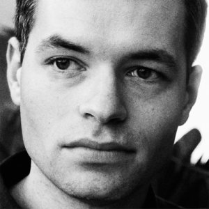 ดาวน์โหลดและฟังเพลง The Mansion พร้อมเนื้อเพลงจาก Nicholas Krgovich