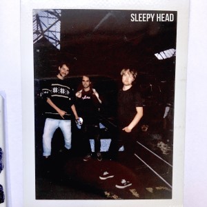 ดาวน์โหลดและฟังเพลง Sleepy Head พร้อมเนื้อเพลงจาก Filip Sjögren