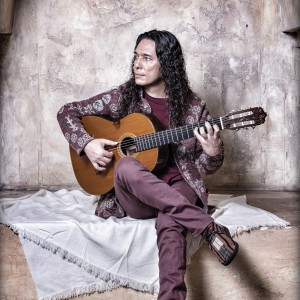 Listen to 秋雨 (完整版) song with lyrics from 艾尔肯-Erkin Abdulla