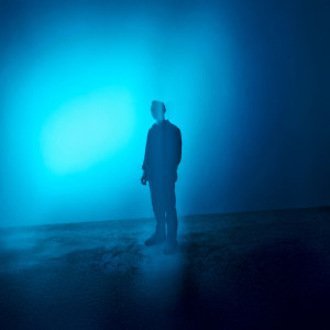 ดาวน์โหลดและฟังเพลง BLUE พร้อมเนื้อเพลงจาก Raban