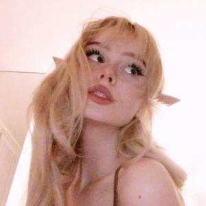 DW1的專輯Monroe (Explicit)