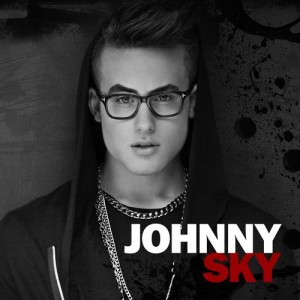 ดาวน์โหลดและฟังเพลง La Estrategia พร้อมเนื้อเพลงจาก Johnny Sky