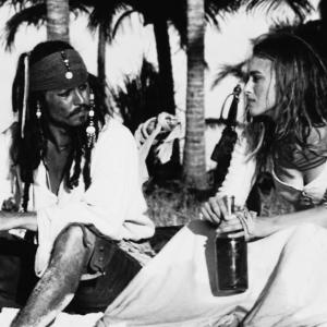 收聽Earnest的ROLLING UP歌詞歌曲