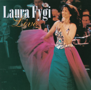收聽Laura Fygi的The Way He Makes Me Feel (Live From Theater Carré, Amsterdam / 1998)歌詞歌曲